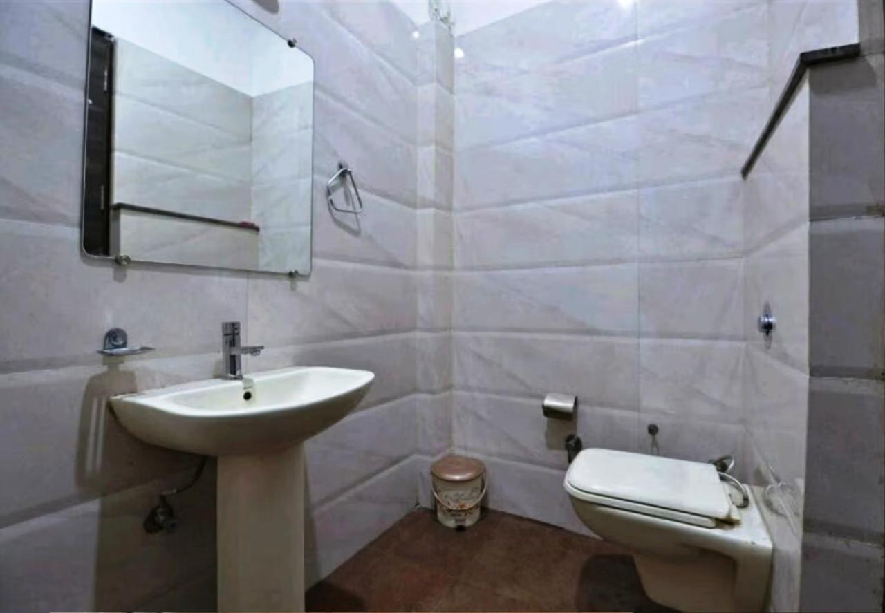Hotel Royals Grand Galaxy Amritsar Exterior photo